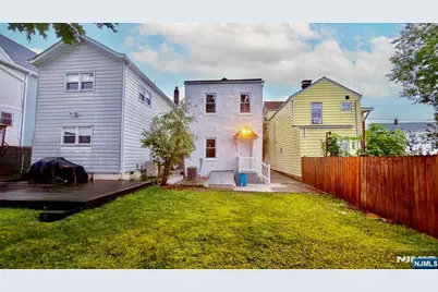 58 Henderson, Paterson, NJ 07501 - Photo 21