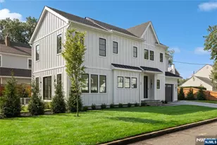 2 Pleasant Ave, Tenafly, NJ 07670 - Photo 3