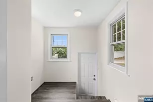 158 Elberon Ave, Hawthorne, NJ 07506 - Photo 25