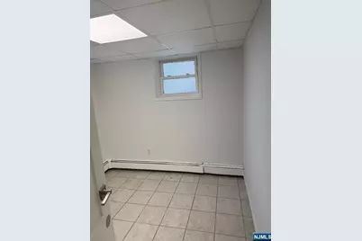 237 Day Avenue, Cliffside Park, NJ 07010 - Photo 11