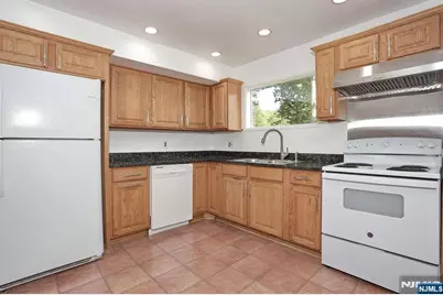 27 Briarcliff Road, Hillsdale, NJ 07642 - Photo 15