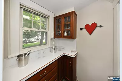 195 Hamilton Avenue, Glen Rock, NJ 07452 - Photo 9
