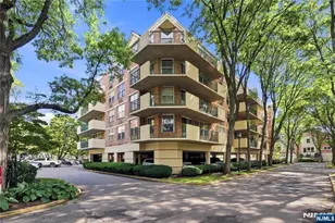 100 Grand Cove Way 5H, Edgewater, NJ 07020 - Photo 23