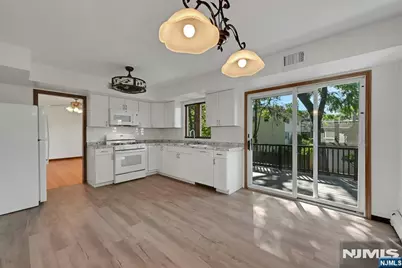 60 Gordon Avenue B #B, Tenafly, NJ 07670 - Photo 9