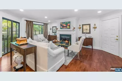 179 Redwood Court 11 #11, Ramsey, NJ 07446 - Photo 3