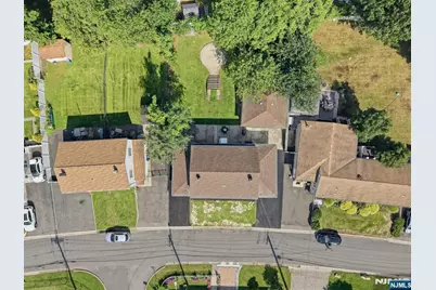 72-74 Fournier Crescent, Elmwood Park, NJ 07407 - Photo 49