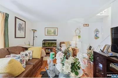 72-74 Fournier Crescent, Elmwood Park, NJ 07407 - Photo 31