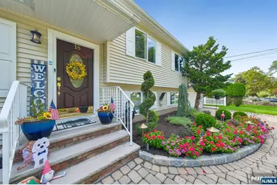 18 Murray Road, Montvale, NJ 07645 - Photo 5