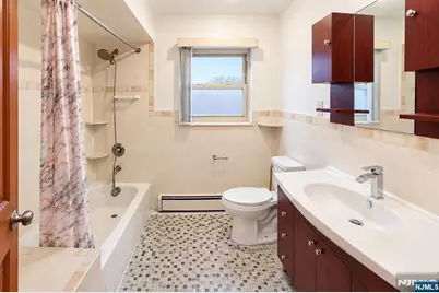 1530 8th Street, Fort Lee, NJ 07024 - Photo 13