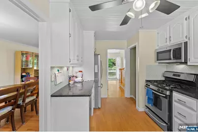 299 Charnwood Road, New Providence, NJ 07974 - Photo 15