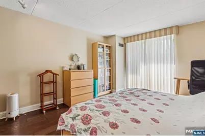 1077 River Road 205 #205, Edgewater, NJ 07020 - Photo 17
