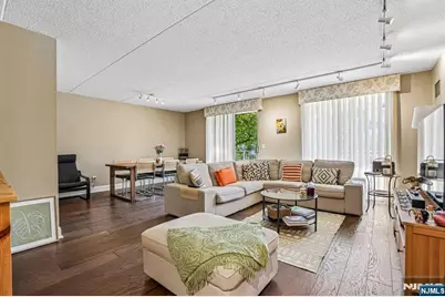 1077 River Road 205 #205, Edgewater, NJ 07020 - Photo 5