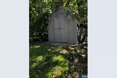 34 Willow Street, Bloomfield, NJ 07003 - Photo 21
