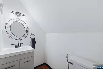 66 Washington Place, East Rutherford, NJ 07073 - Photo 31