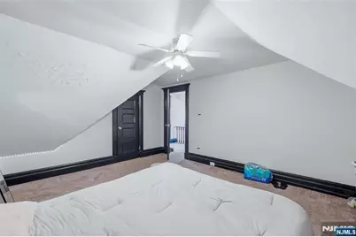 66 Washington Place, East Rutherford, NJ 07073 - Photo 33