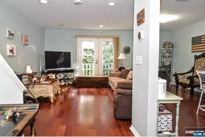 45 Royal Avenue 17 #17, Hawthorne, NJ 07506 - Photo 7