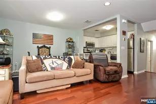 45 Royal Ave 17, Hawthorne, NJ 07506 - Photo 9