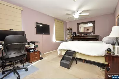 45 Royal Avenue 17 #17, Hawthorne, NJ 07506 - Photo 15