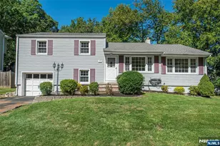 39 Warren Trail, Denville, NJ 07834 - Photo 1
