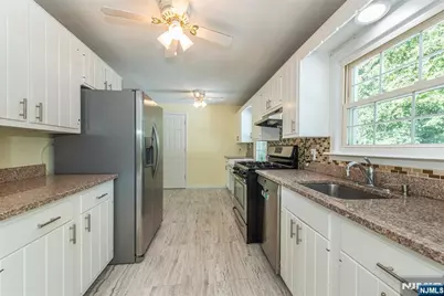 39 Warren Trail, Denville, NJ 07834 - Photo 5