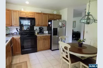 47 Southerland Drive, Mahwah, NJ 07430 - Photo 11