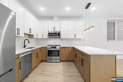 1001 Summit Avenue 1 #1, Jersey City, NJ 07307 - Photo 5