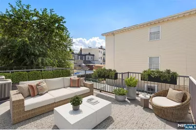 1001 Summit Avenue 2 #2, Jersey City, NJ 07307 - Photo 5