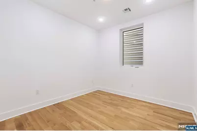 1001 Summit Avenue 2 #2, Jersey City, NJ 07307 - Photo 11