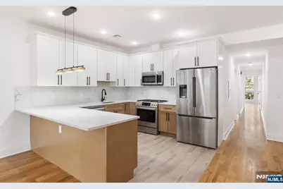1001 Summit Avenue 2 #2, Jersey City, NJ 07307 - Photo 3