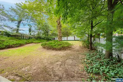 225 Jackson Avenue, Rutherford, NJ 07070 - Photo 21