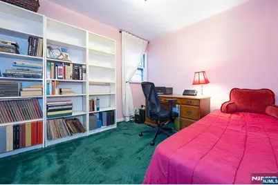 225 Jackson Avenue, Rutherford, NJ 07070 - Photo 15