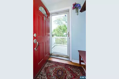 225 Jackson Avenue, Rutherford, NJ 07070 - Photo 5