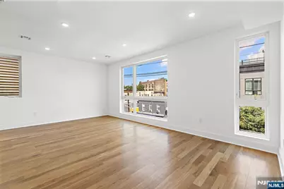 1001 Summit Avenue 3 #3, Jersey City, NJ 07307 - Photo 11