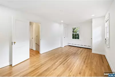7 Burnham Place, Fair Lawn, NJ 07410 - Photo 17