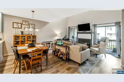 518 River Renaissance B18 #B18, East Rutherford, NJ 07073 - Photo 5
