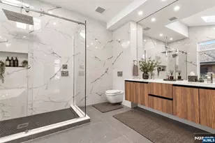 152 Morningside Ln, Palisades Park, NJ 07650 - Photo 17