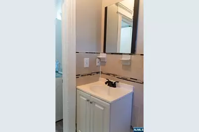 867 S 17th Street 1 #1, Newark, NJ 07108 - Photo 11
