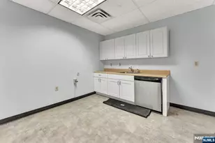 2200 Fletcher Ave 514C, Fort Lee, NJ 07024 - Photo 3
