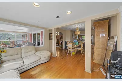 154 Ames Street, Hackensack, NJ 07601 - Photo 9