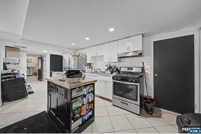 154 Ames Street, Hackensack, NJ 07601 - Photo 33
