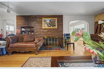 154 Ames Street, Hackensack, NJ 07601 - Photo 5