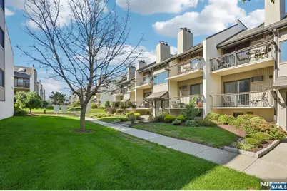 105 W Ridge Mews 1E #1E, Wood Ridge, NJ 07075 - Photo 15