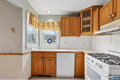 6 Summit Avenue, Waldwick, NJ 07463 - Photo 19