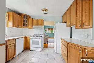 6 Summit Ave, Waldwick, NJ 07463 - Photo 21