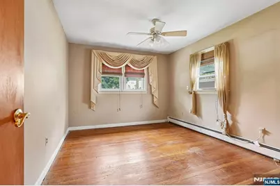 6 Summit Avenue, Waldwick, NJ 07463 - Photo 23