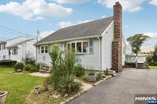 6 Summit Ave, Waldwick, NJ 07463 - Photo 3