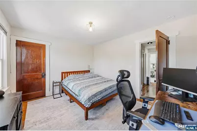 344 Rutherford Avenue, Lyndhurst Township, NJ 07071 - Photo 15