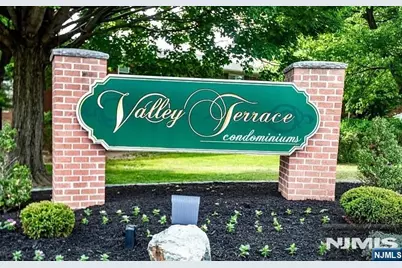 1130 Valley Road 2B #2B, Wayne, NJ 07470 - Photo 1