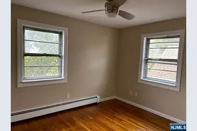 129-131 6th Street 2 #2, Fairview, NJ 07022 - Photo 5