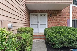 108 Saratoga Square, Wayne, NJ 07470 - Photo 3